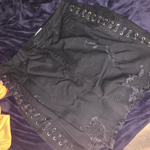 Black Distressed Denim Skirt - Picture 1 of 3